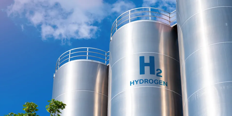AI-Based Hydrogen Leak Detection and Localization